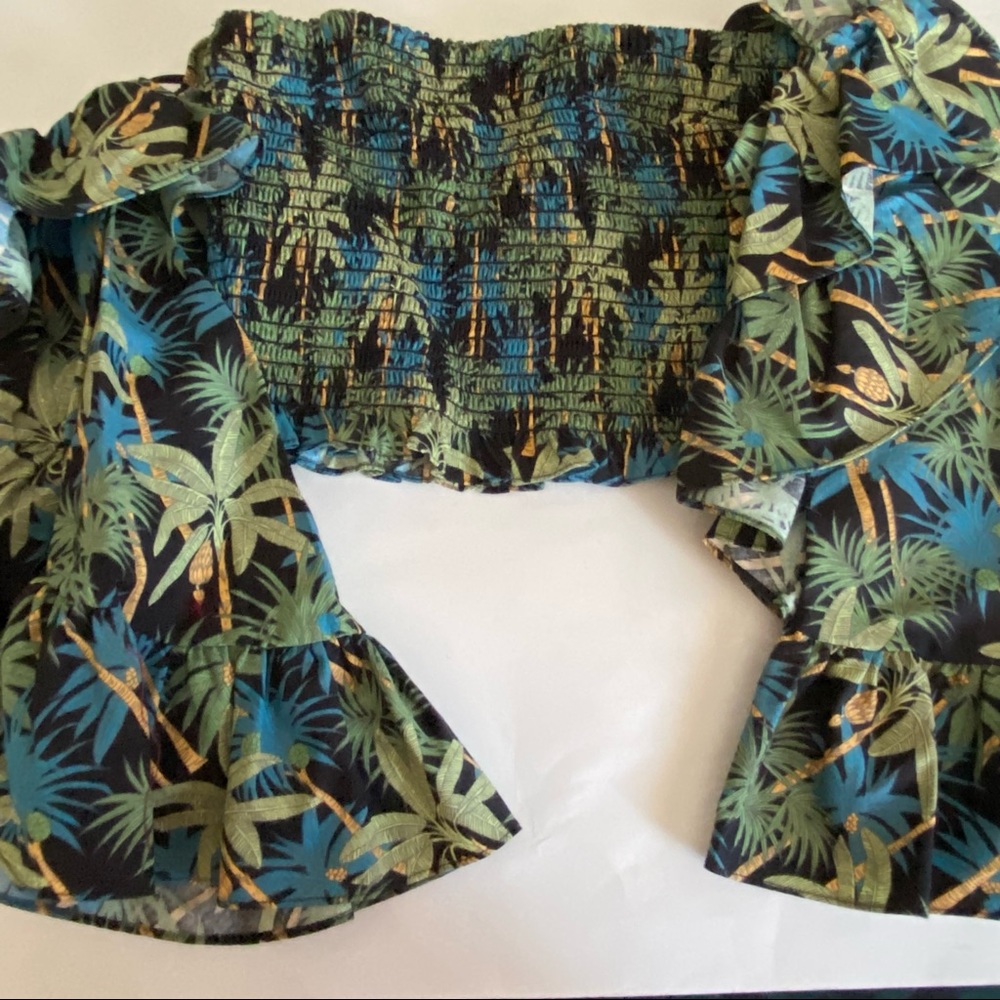 PETERSYN BY REVOLVE SMOCKED SQUARE NECK OF-THE-SHOULDER TOP SIZE SMALL